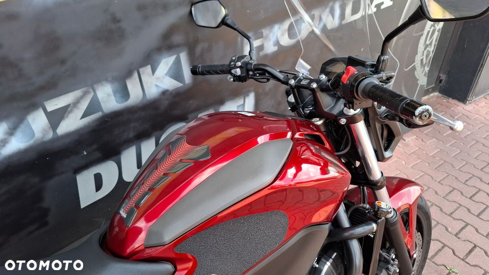 Honda NC - 18