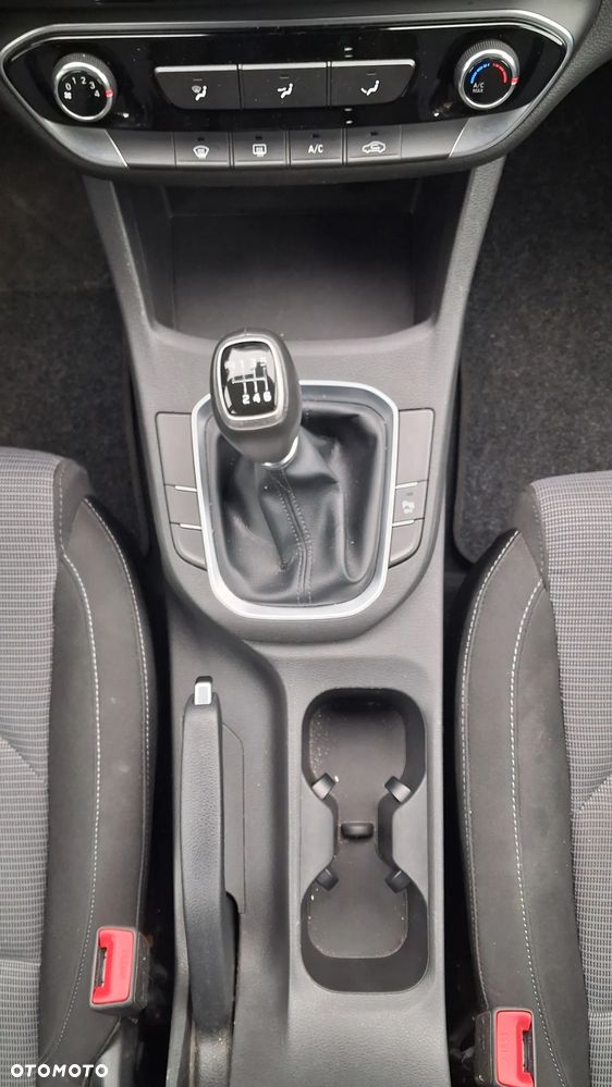 Hyundai i30 1.5 DPI Modern - 23