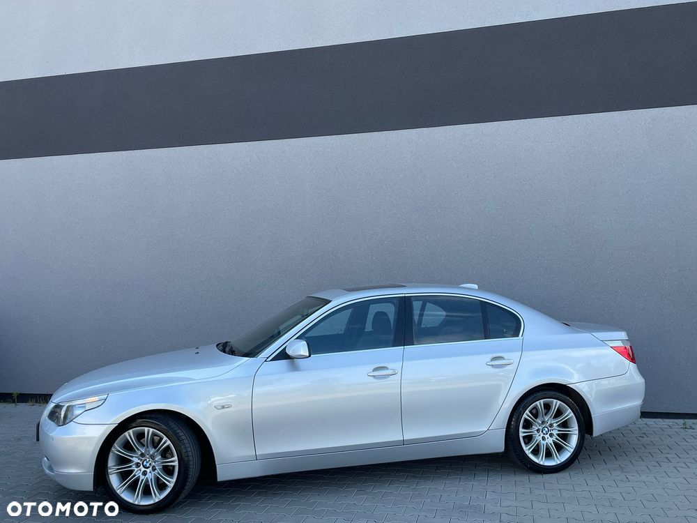 BMW Seria 5 525i - 3