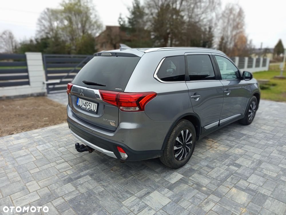 Mitsubishi Outlander 2.0 Intense + Navi 4WD CVT - 5