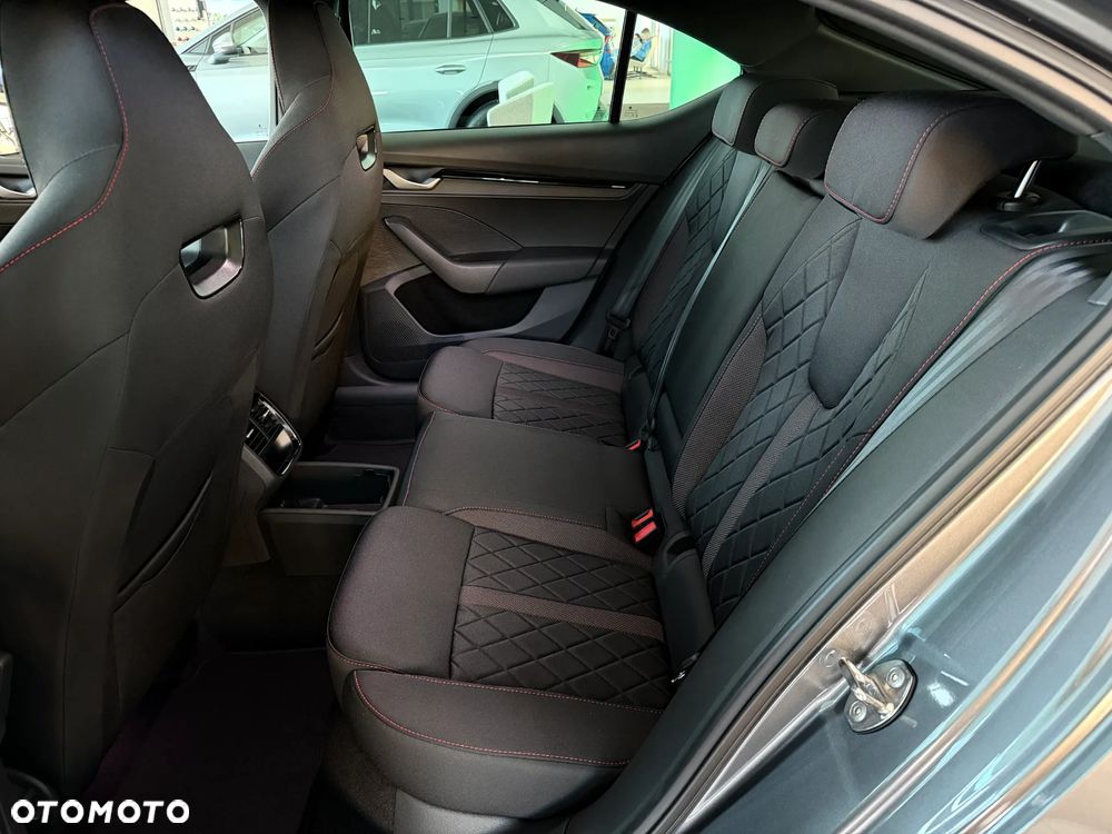 Skoda Octavia 2.0 TSI RS DSG - 28