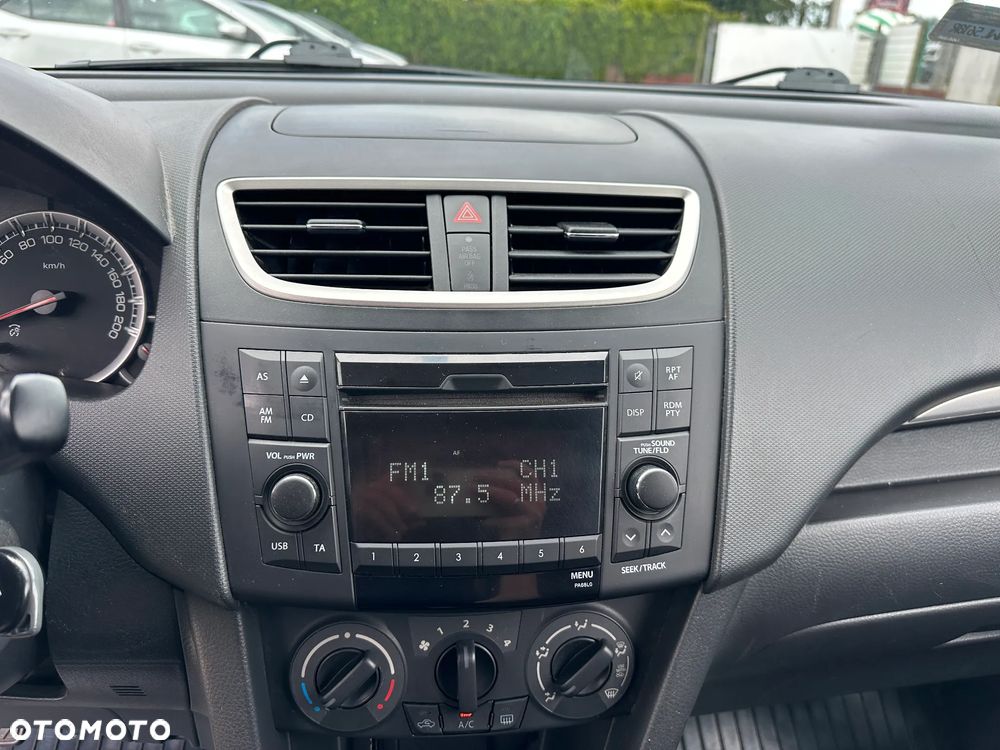 Suzuki Swift - 17