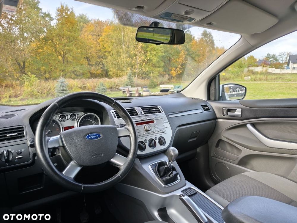 Ford Kuga 2012 photo 5