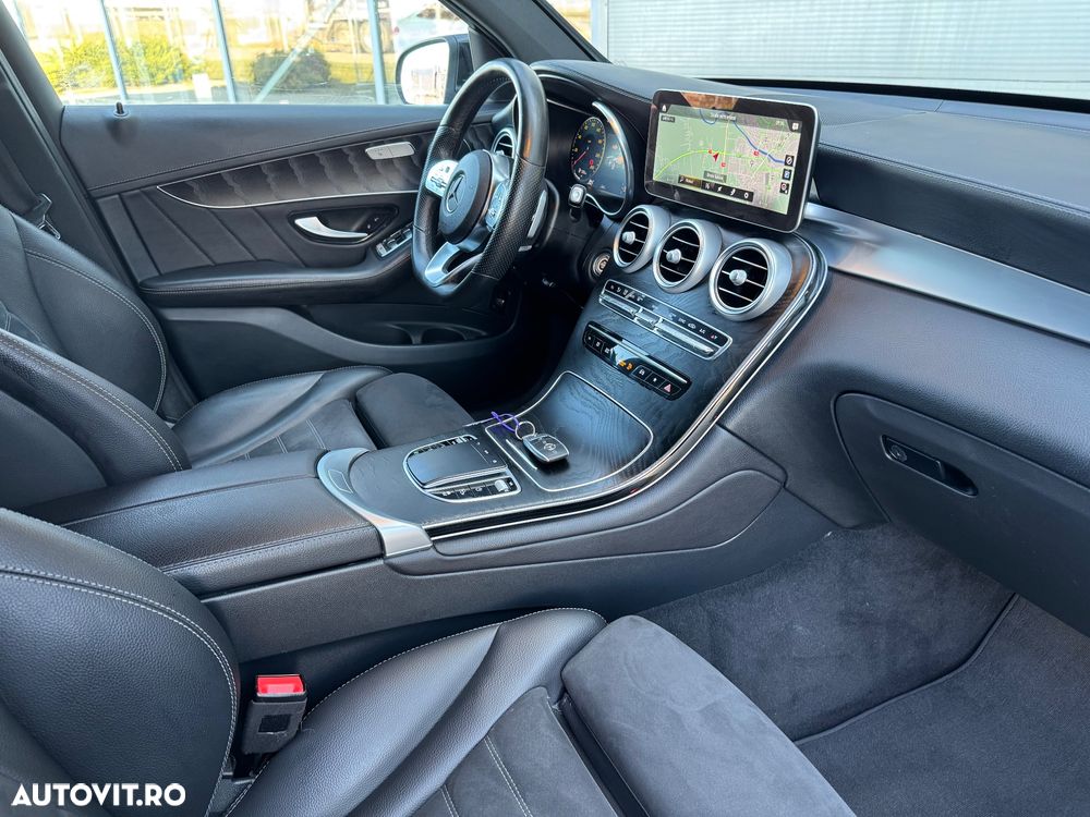 Mercedes-Benz GLC Coupe 200 4Matic 9G-TRONIC AMG Line Plus - 14