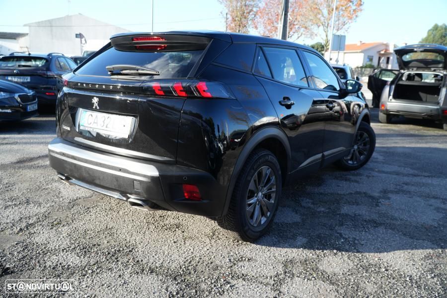 Peugeot 2008 1.2 PureTech Active EAT8 - 5