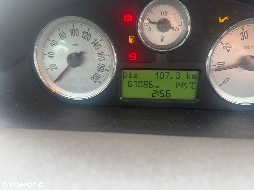Lancia Ypsilon 1.4 16V Versus (4 os.) - 9