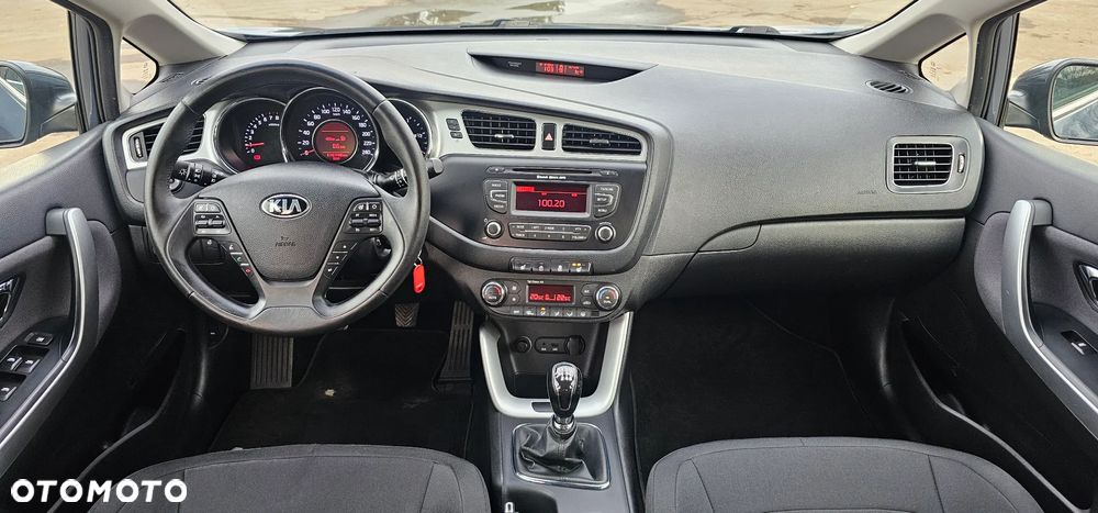 Kia Ceed 1.4 CVVT Spirit - 25