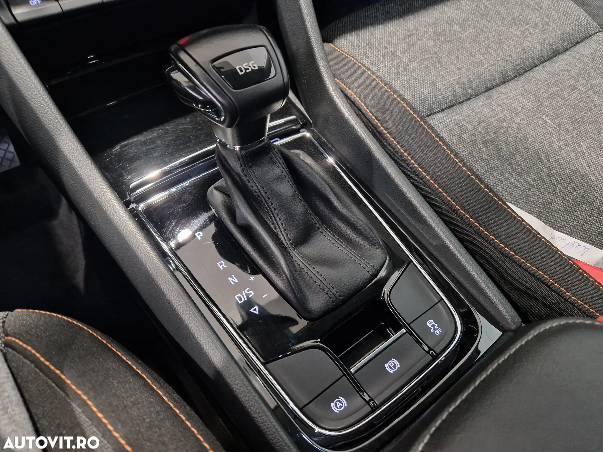 Skoda Karoq 2.0 TDI DSG Ambition - 25