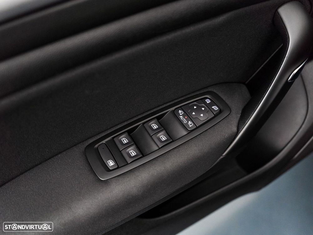 Renault Mégane 1.5 Blue dCi Limited - 16