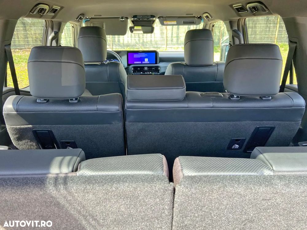 Toyota Land Cruiser 2.8l D-4D 204 CP A/T 7 locuri Executive - 19