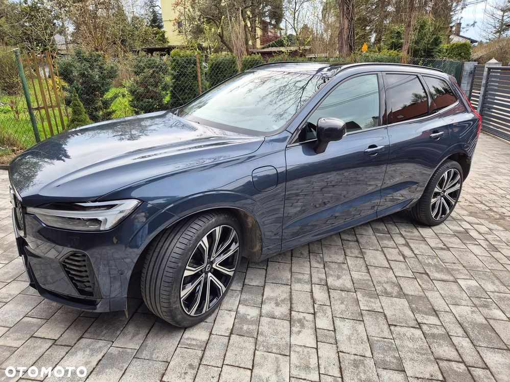 Volvo XC 60 T6 Plug-In Hybrid AWD R-Design - 3