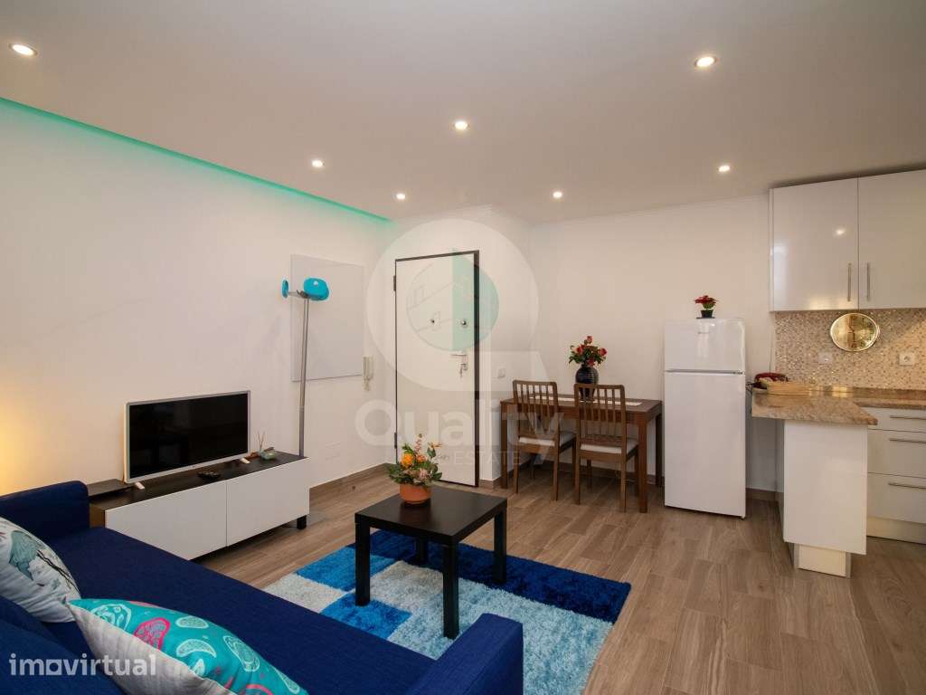 Apartamento T2 Remodelado no Coração da Costa da Caparica A 7 Minut... - Grande imagem: 2/27