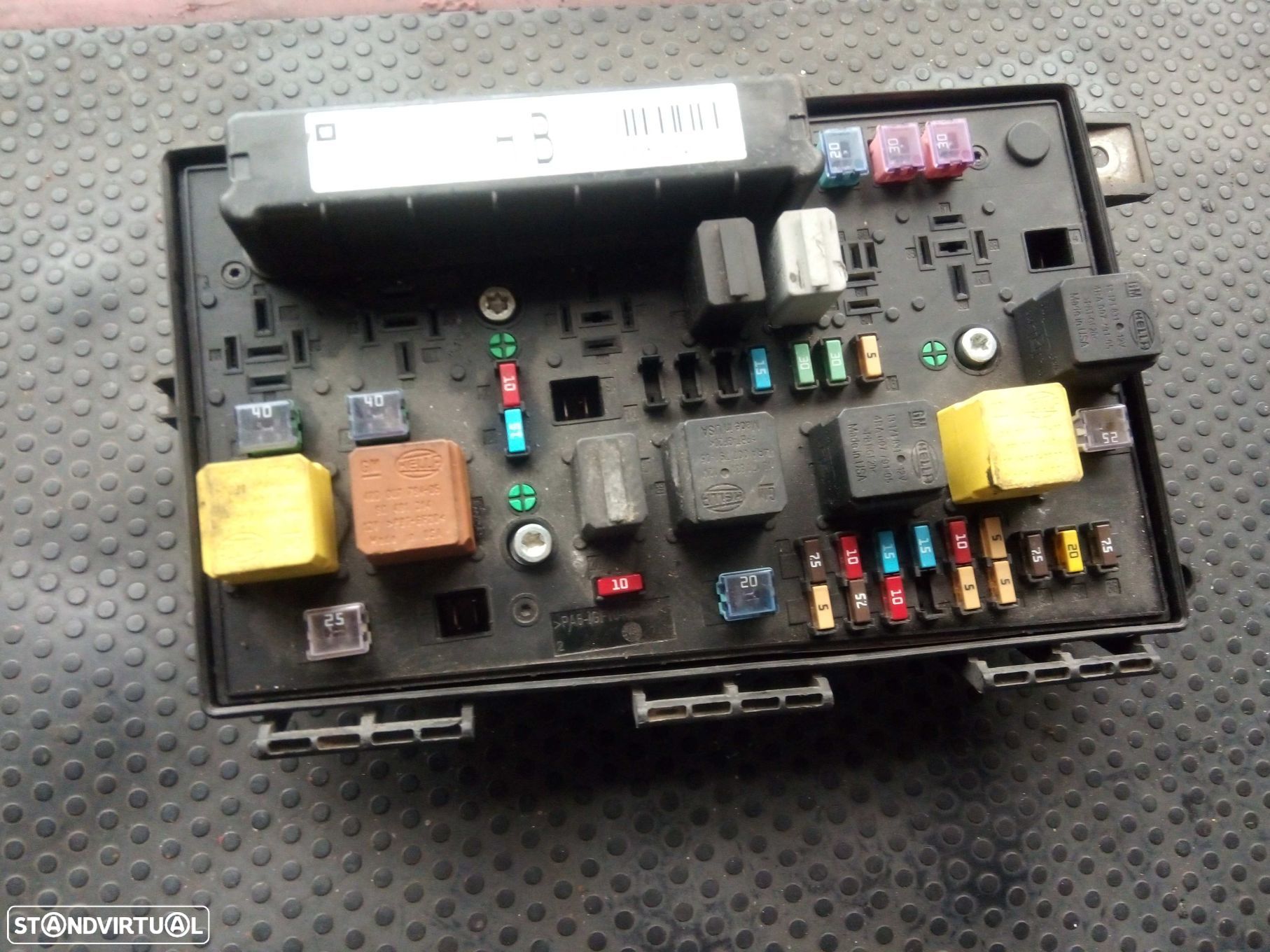 Caixa Fusiveis Opel Astra H Gtc (A04) - 1