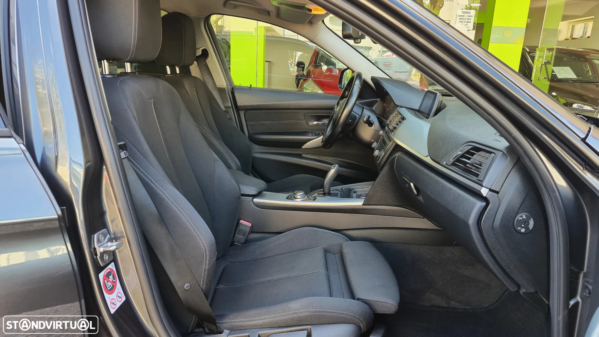 BMW 318 d Touring Auto Line Sport - 15