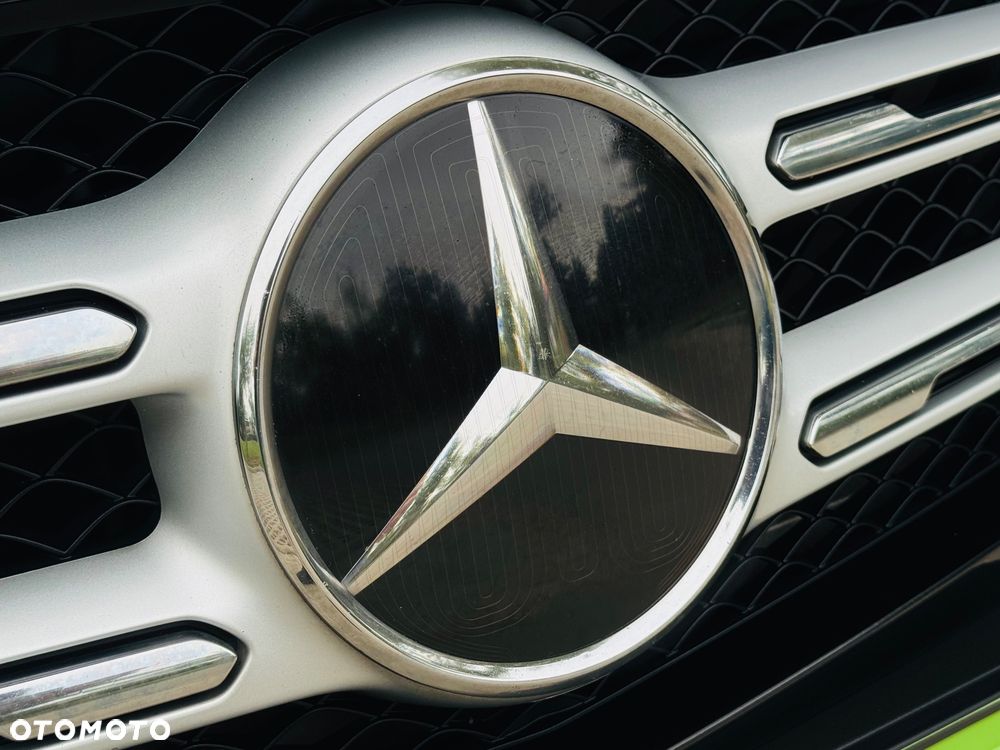 Mercedes-Benz GLC 200 d 4Matic 9G-TRONIC Edition Avantgarde - 38