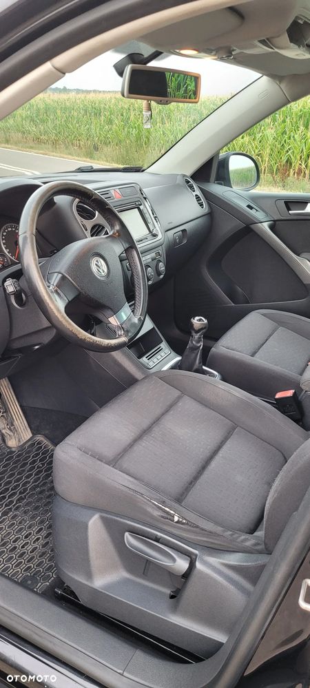 Volkswagen Tiguan - 13