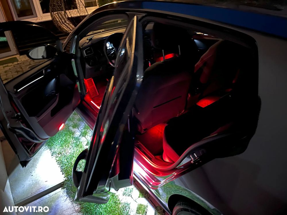 Volkswagen Golf 2.0 TDI DPF BMT DSG GTD - 32