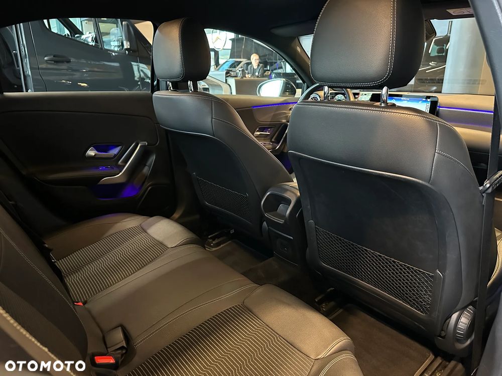 Mercedes-Benz Klasa A 250 Style 7G-DCT - 13