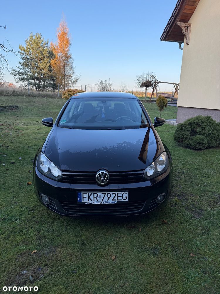 Volkswagen Golf - 1