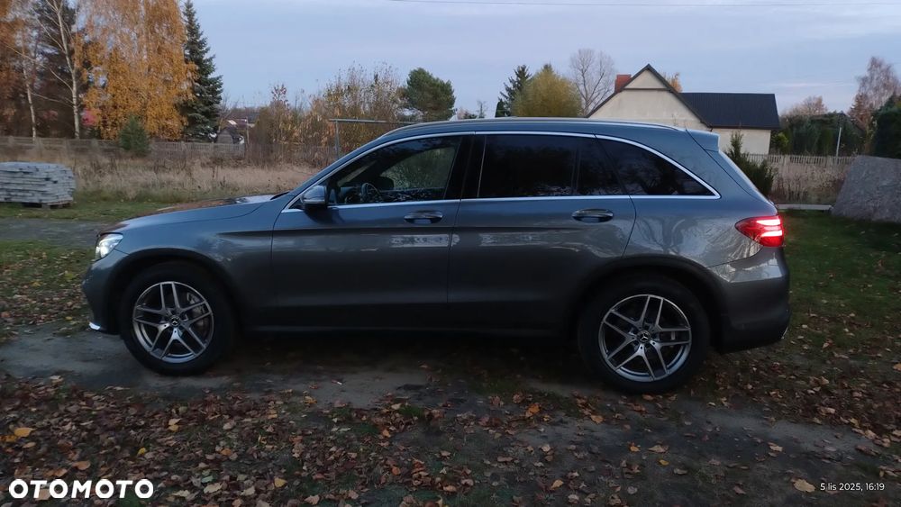 Mercedes-Benz GLC 220 d 4Matic 9G-TRONIC AMG Line - 11