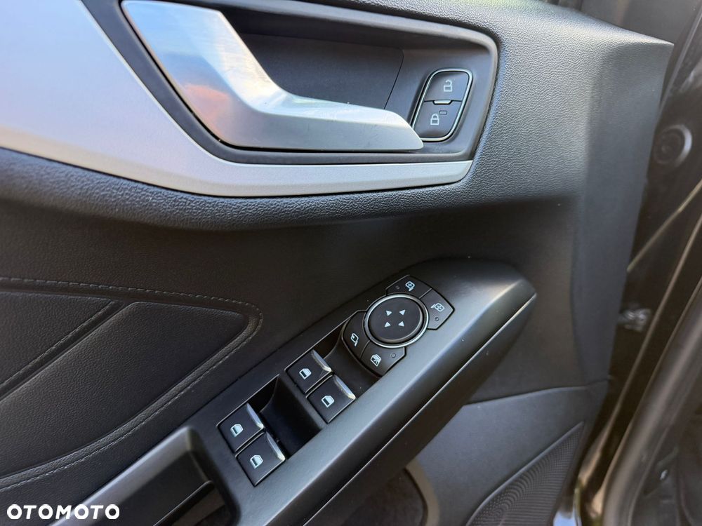 Ford Focus 2.0 EcoBlue Titanium Business - 15