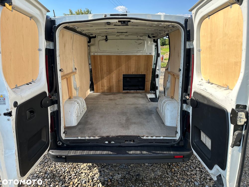Renault Trafic - 12