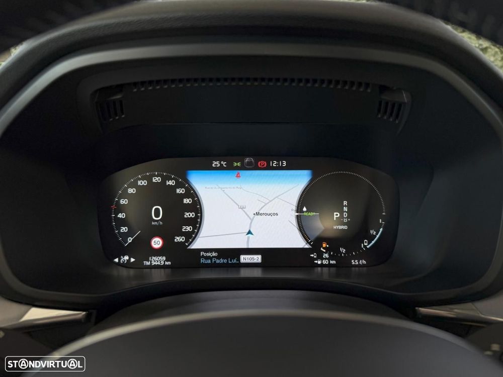 Volvo XC 60 2.0 T6 PHEV R-Design AWD - 17