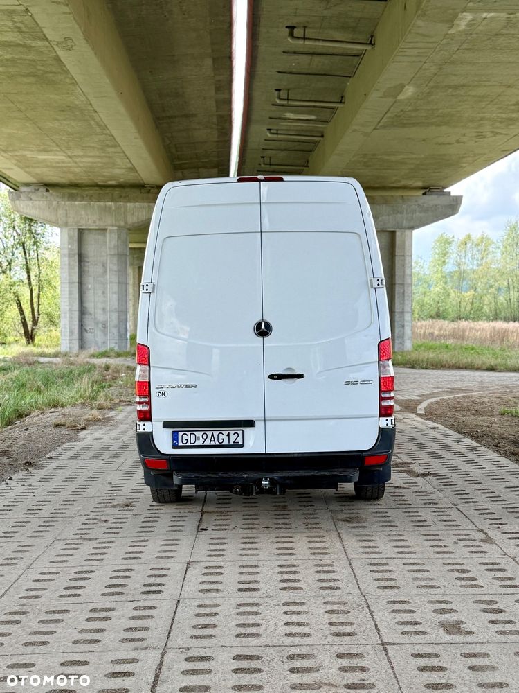 Mercedes-Benz Sprinter - 5