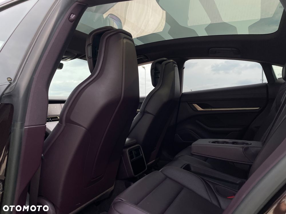 Porsche Taycan 4S Performance Plus - 15