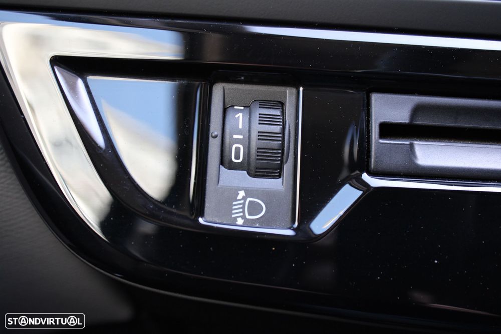 Citroën C4 Spacetourer PureTech 130 Stop&Start EAT8 SHINE - 26