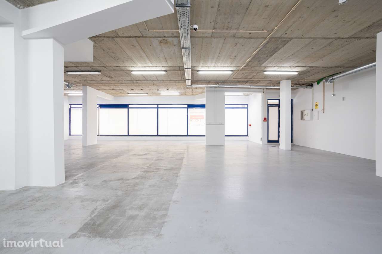 Espaço Comercial Moderno no Coração de Olival de Basto - Ideal para o - Grande imagem: 3/16