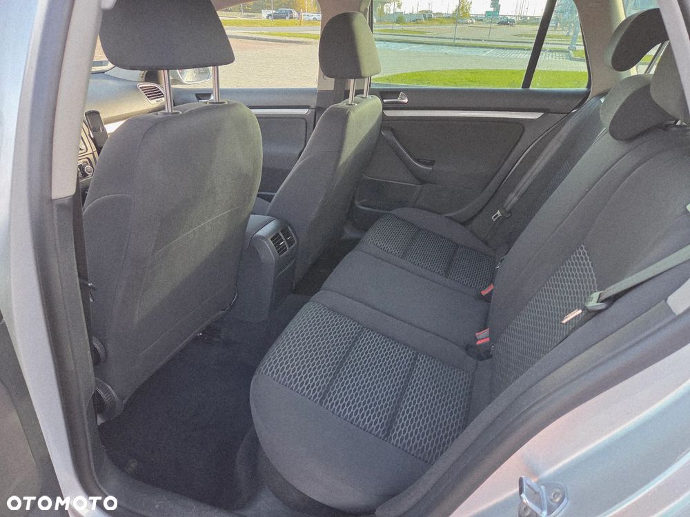 Volkswagen Golf VI 1.6 TDI Comfortline - 7