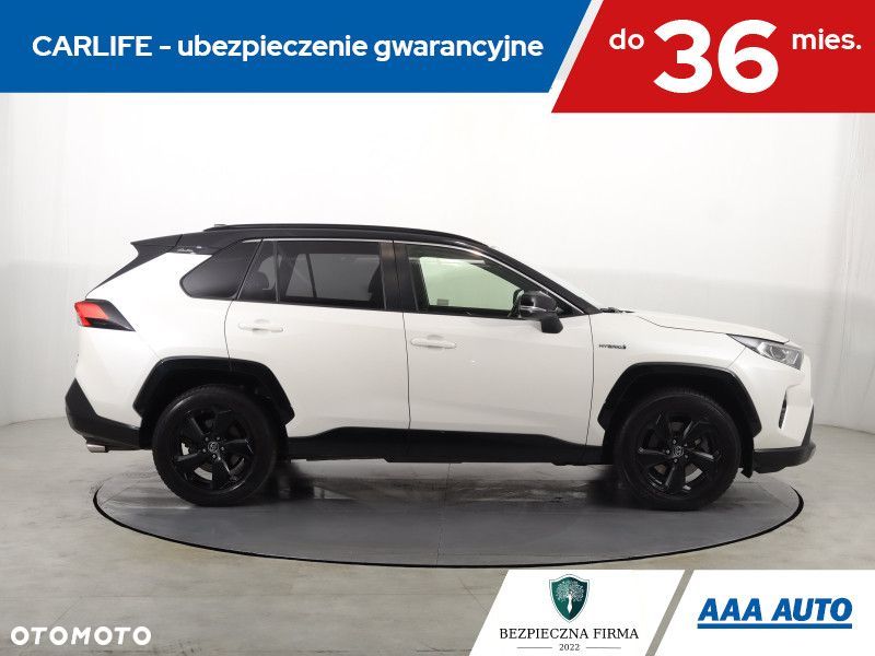 Toyota RAV4 - 8