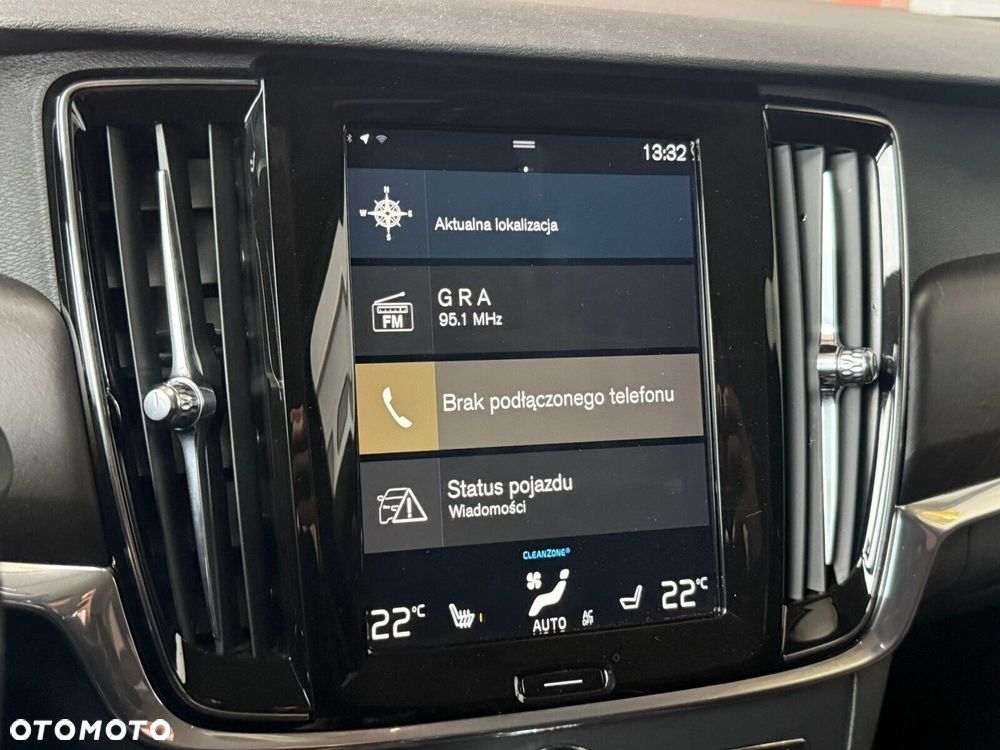 Volvo V90 Cross Country - 21