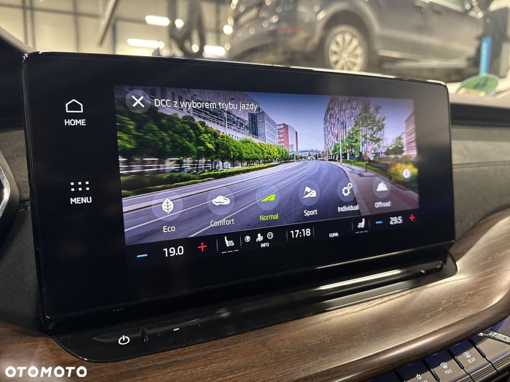 Skoda Octavia 2.0 TDI 4x4 Scout DSG - 23