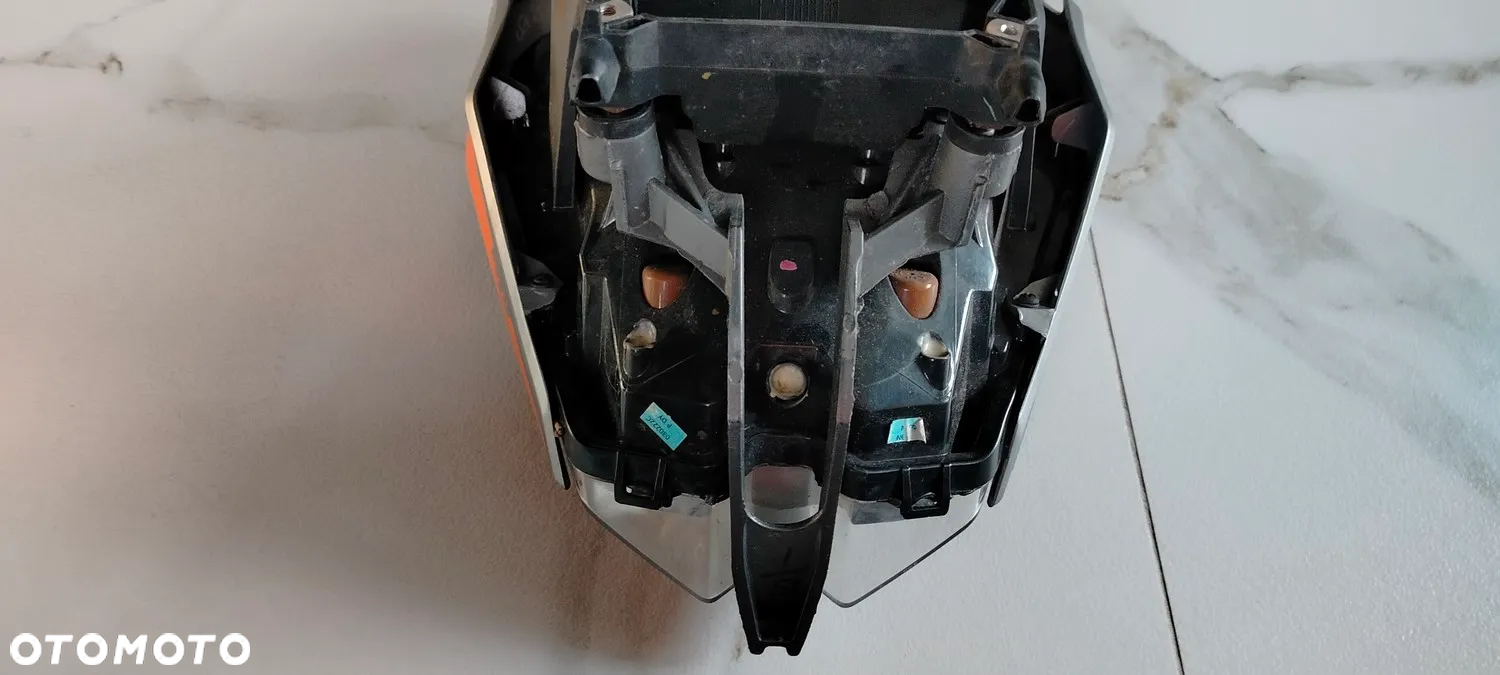 KTM DUKE 125 LAMPA PRZÓD REFLEKTOR 2022 POLIFT LAMPA TYŁ PRZEŁĄCZNIK LICZNIK ZEGARY STELAŻ - 16