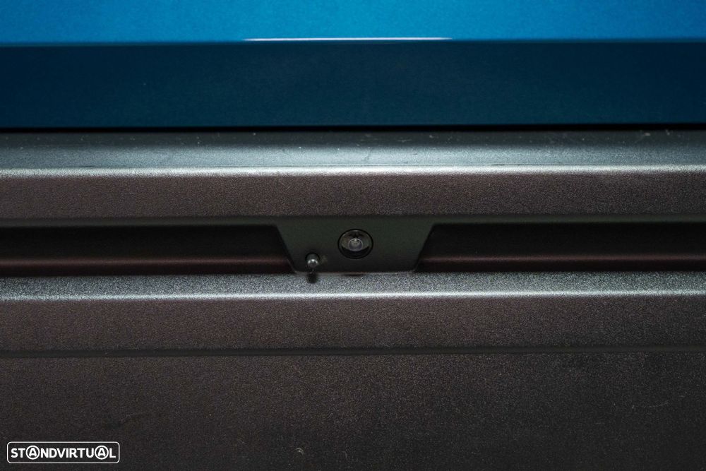 Peugeot 408 1.6 Hybrid GT e-EAT8 - 17