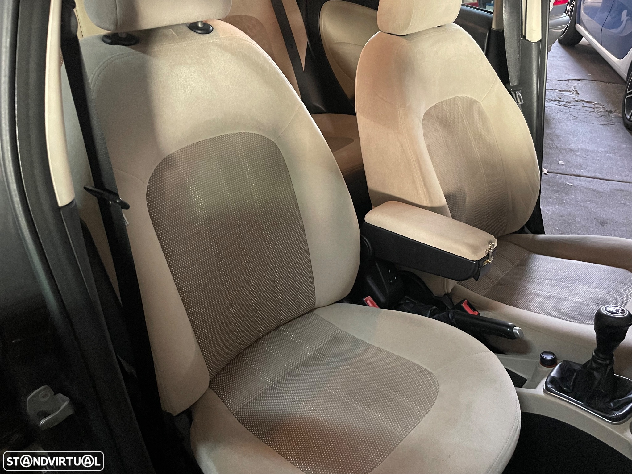 Fiat Linea 1.3 M-Jet Emotion - 14