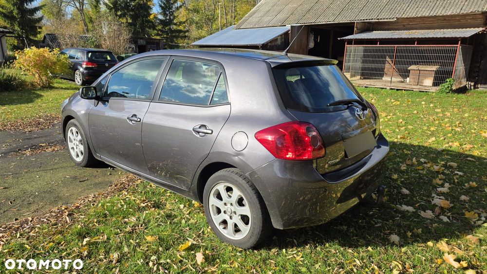 Toyota Auris - 18
