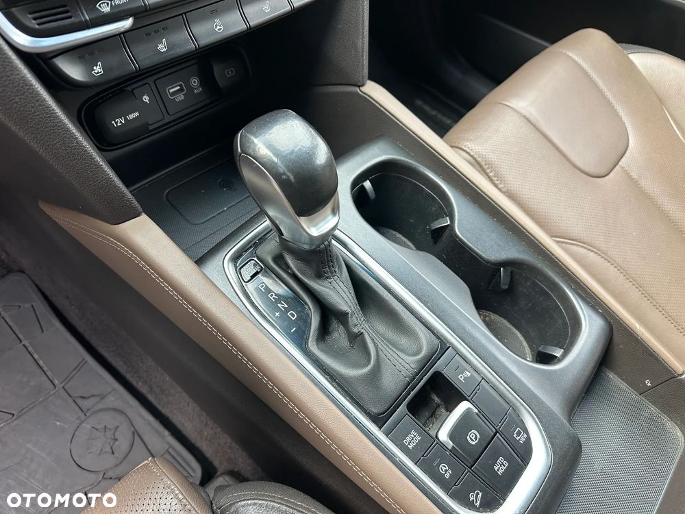 Hyundai Santa Fe - 13