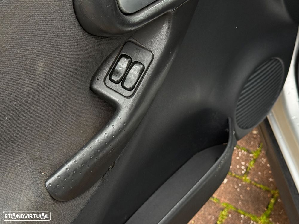 Opel Corsa 1.2 16V Confort - 7