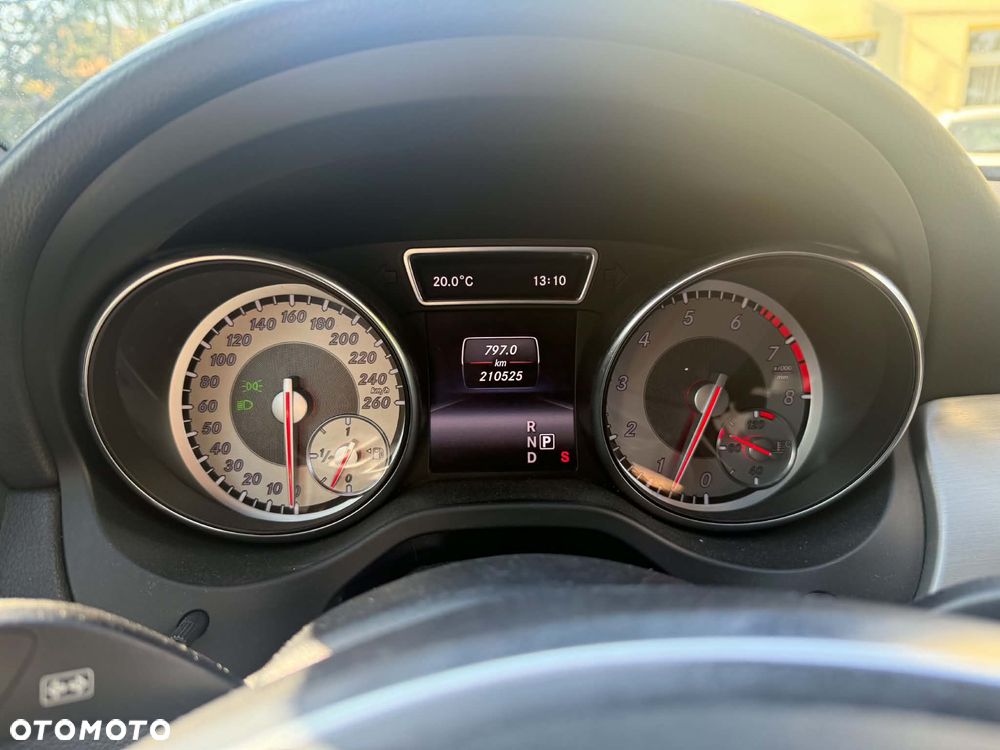 Mercedes-Benz CLA 250 Sport 7G-DCT - 12