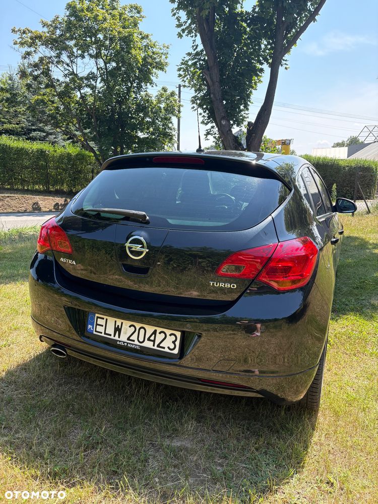 Opel Astra 1.4 Turbo - 3