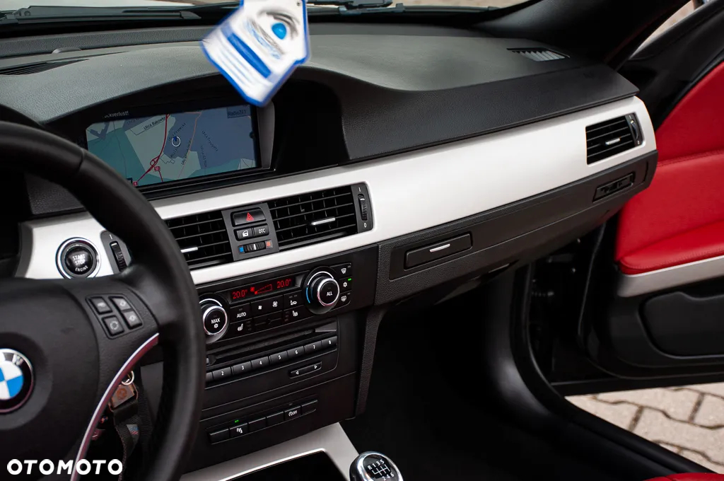 BMW Seria 3 320d DPF Blue Performance Edition Sport - 31