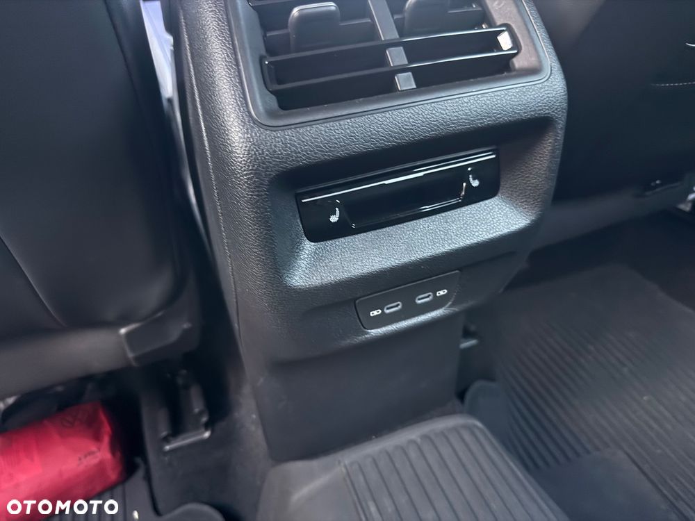 Volkswagen Tiguan - 9