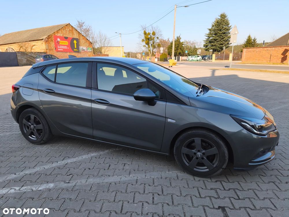 Opel Astra 1.6 CDTI Dynamic - 10