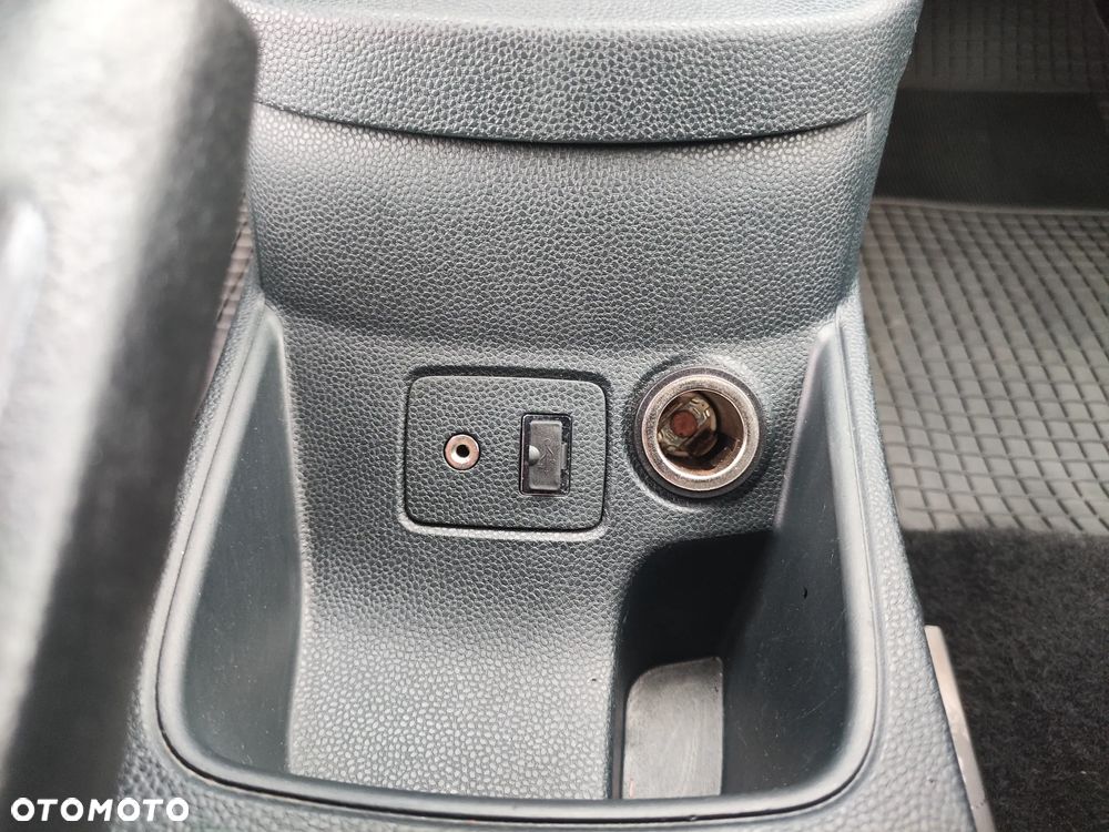 Ford Fiesta 1.6 Sport - 11