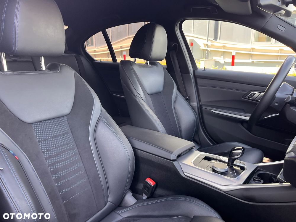 BMW Seria 3 318i M Sport sport - 27