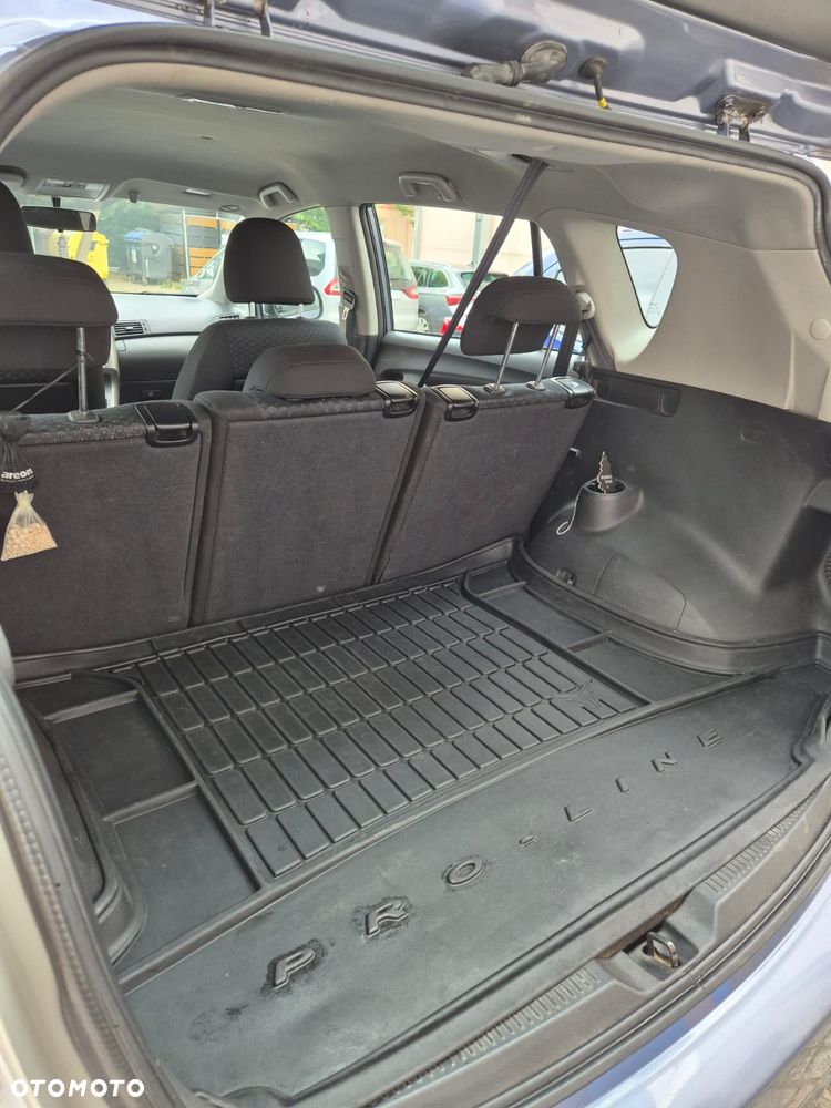 Toyota Verso 1.6 Luna EU5 - 11