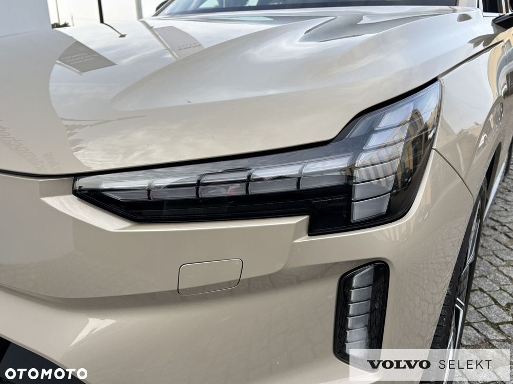 Volvo EX90 - 5
